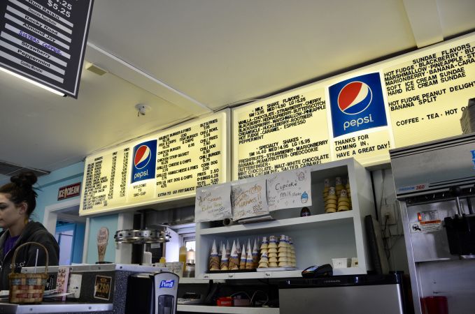 Howard's Celebration of Life #693<br>4,928 x 3,264<br>Published 8 years ago