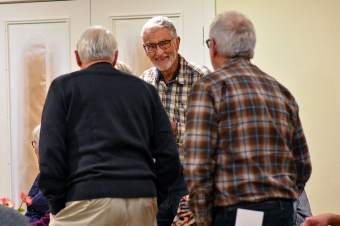 Howard's Celebration of Life #811<br>5,328 x 3,552<br>Published 8 years ago